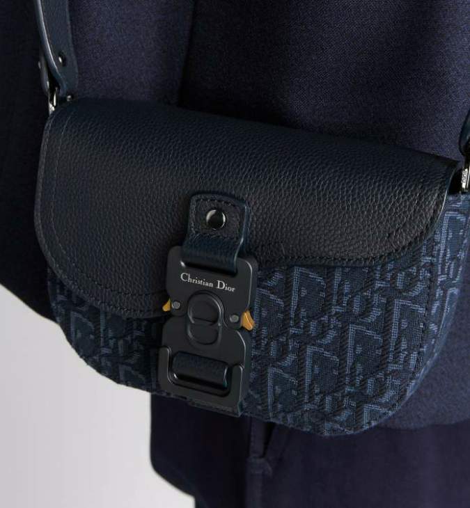 Picture of Dior Mens Bags _SKUfw239336924fw